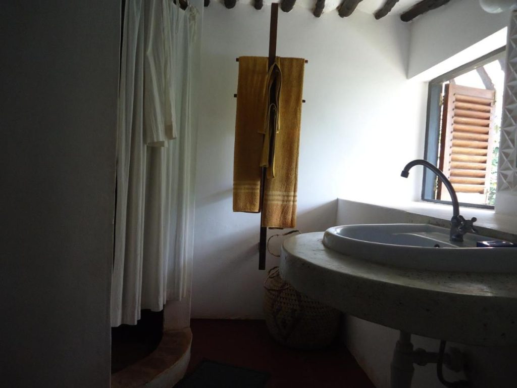 Kusini Beach Cottages