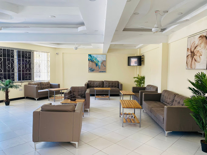 Merry Villa Hotel & Apartments