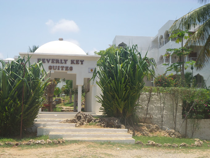 Beverly Key Suites