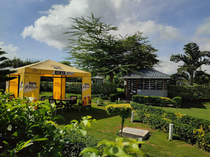 Komarock lodge