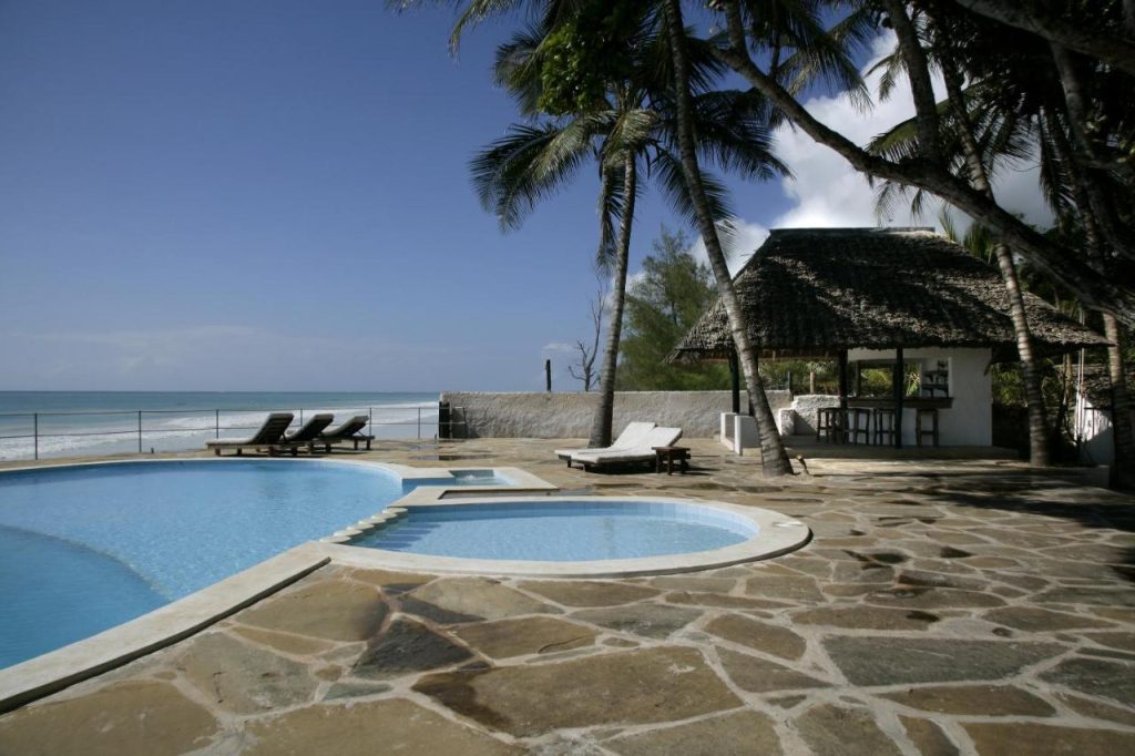 Kusini Beach Cottages