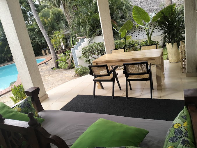 Diani Hideaway Villa