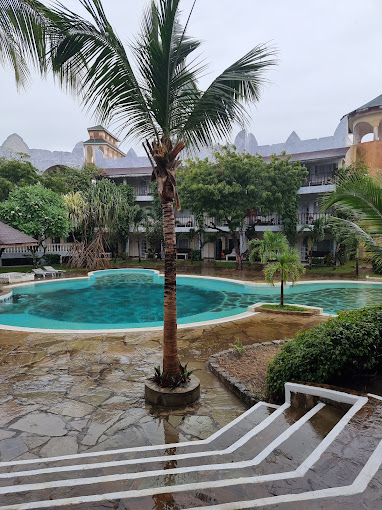 Lily Palm Resort