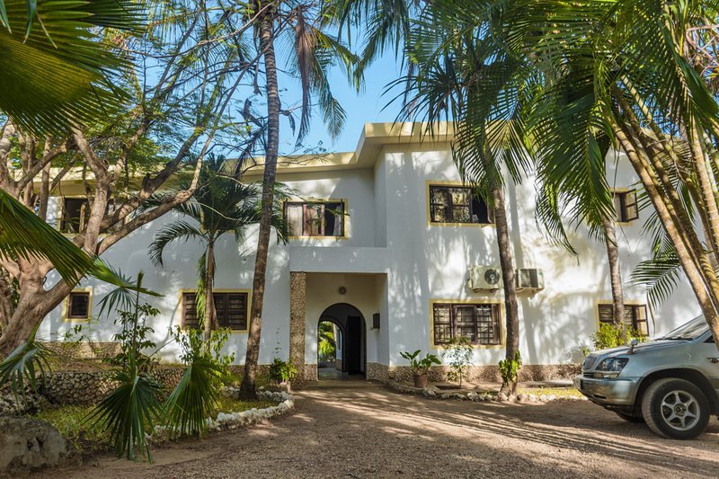 Palm Beach Manor