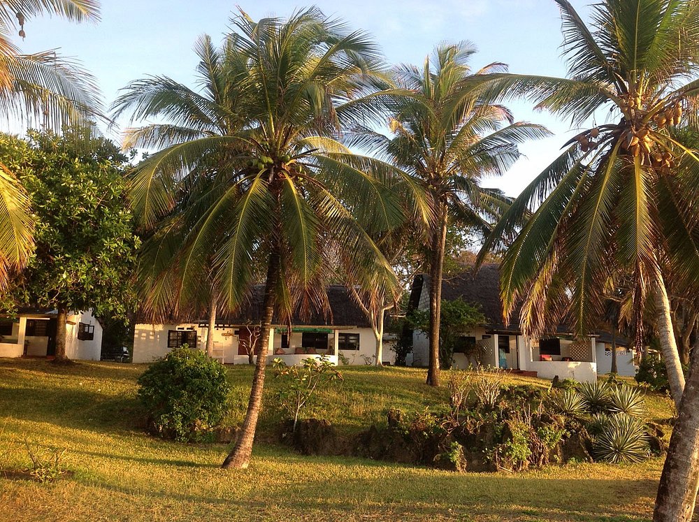 Sand Island Beach Cottages