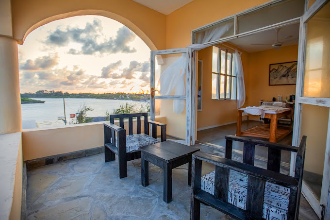 AHG Lion Beach Resort & SPA