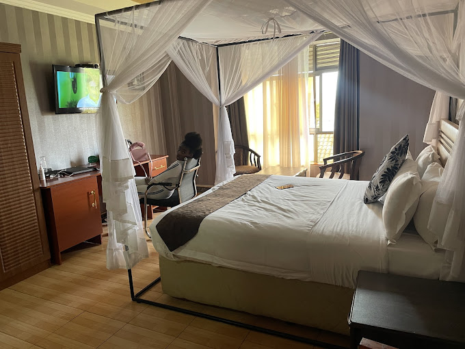 Nokras Riverine Hotel & Spa