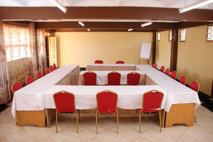 Esstana Hotel