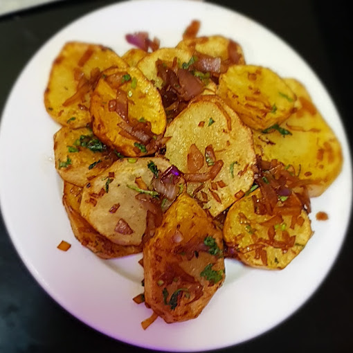 Ashaki Grill-Thome