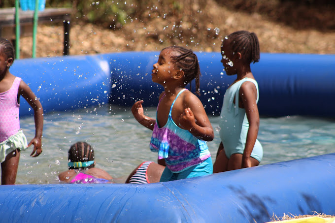 Canaville Resort