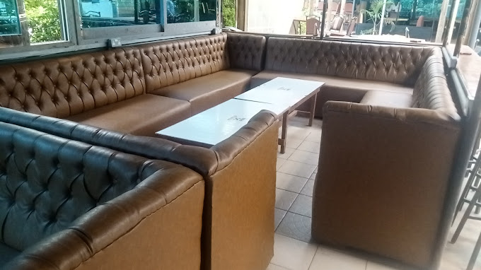 THE HIDEOUT LOUNGE
