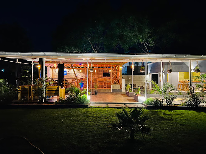 Almasi Lounge