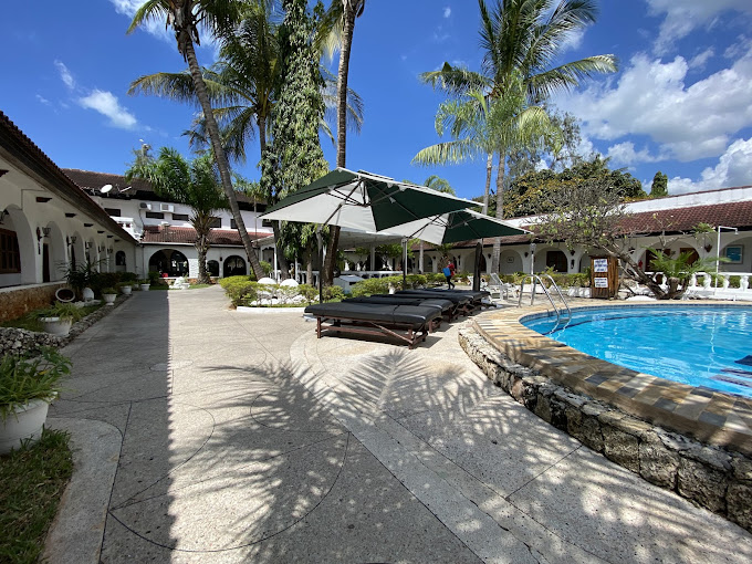 Jangwani Beach Hotel