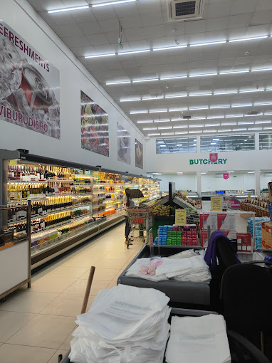 Shoppers Plaza
