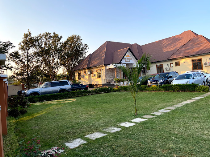 Ave Maria Hotel