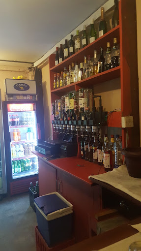Q-Bar & Guest House