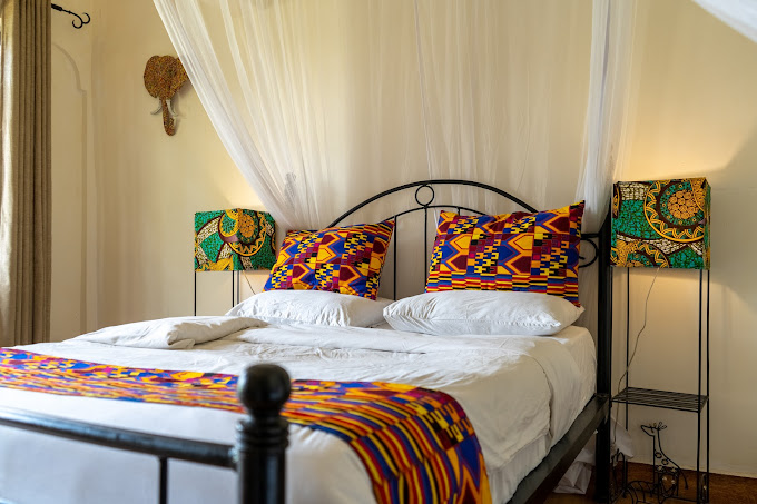 Ahadi Lodge
