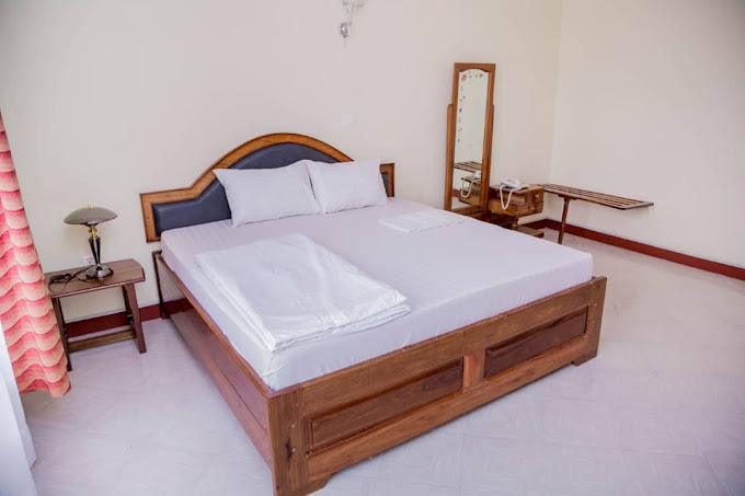 Kilimanjaro Crane Hotel