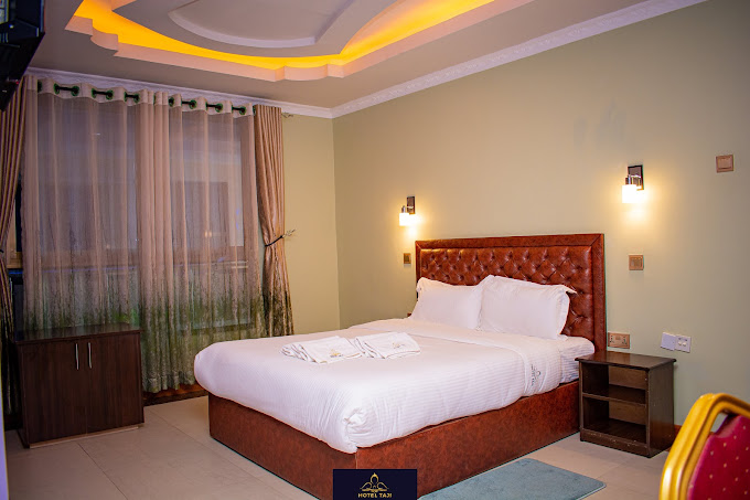 Hotel Taji