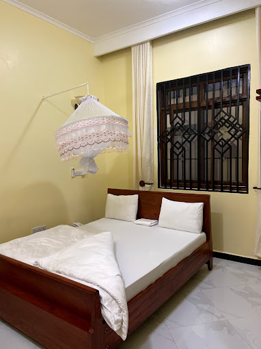 Ave Maria Hotel