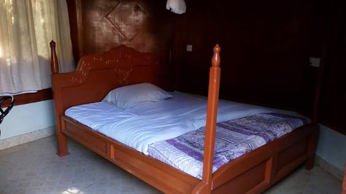 River Bank Hotel