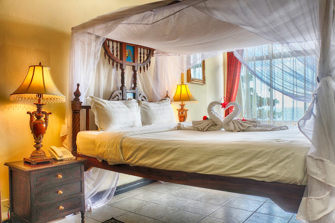 Africa House Hotel