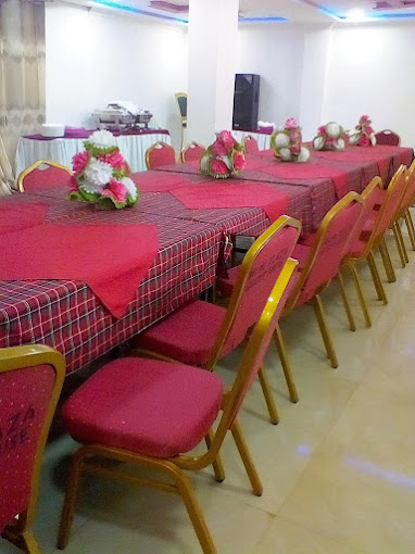 Mams Plaza Guest House