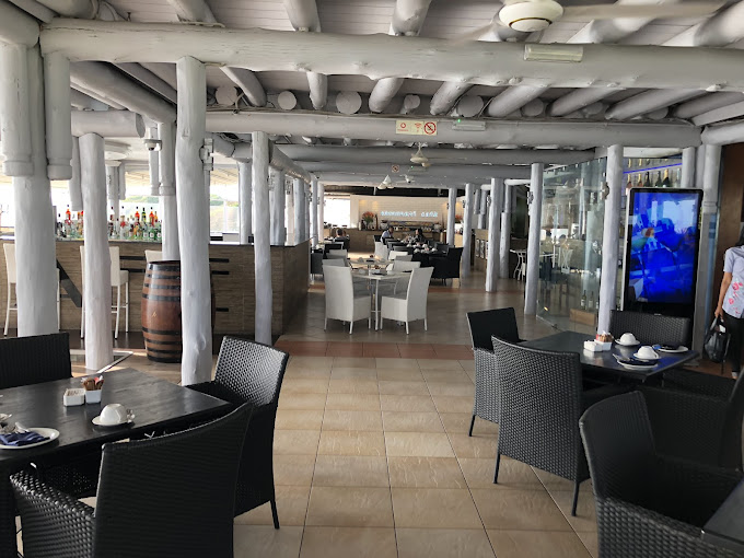 Sea Cliff Hotel