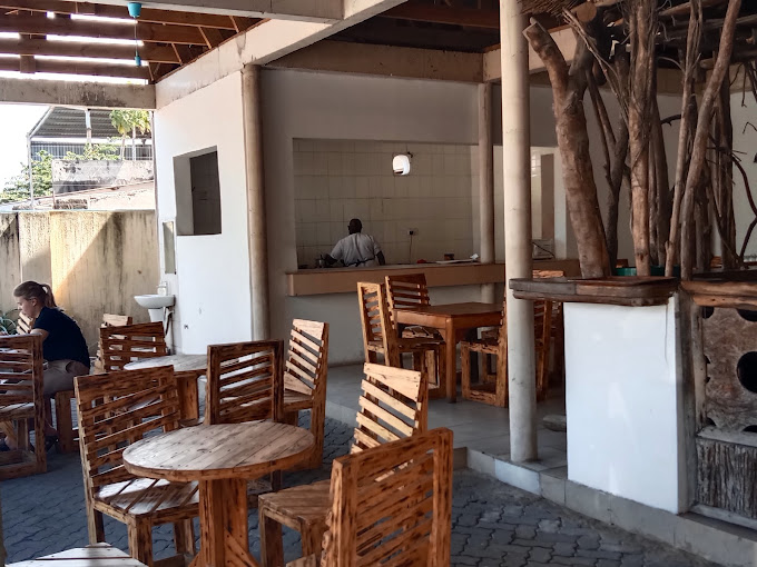 Chichi Hotel, Dar Es Salaam