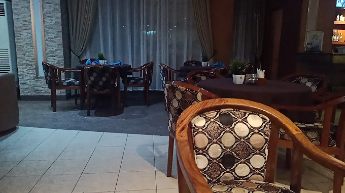 Cate Hotel.