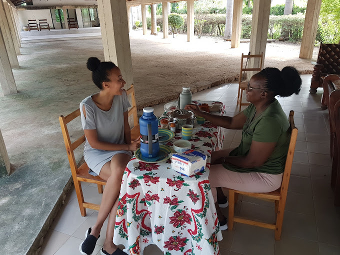 Bahari Beach Hostel