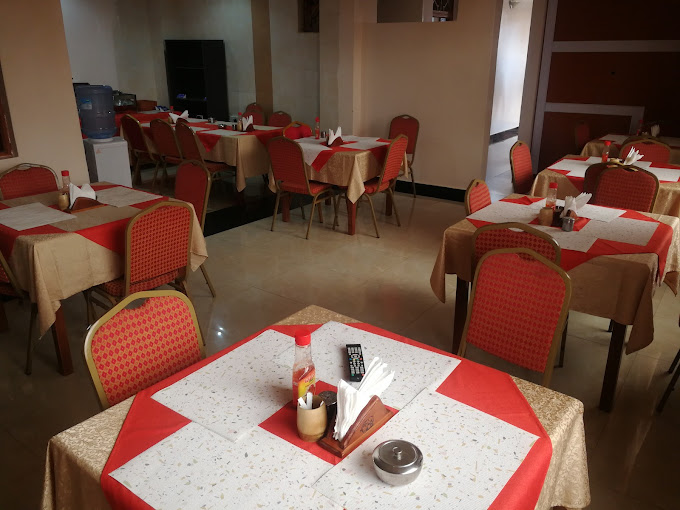 Becca Hotel Meru