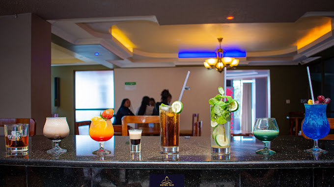 Hotel Taji