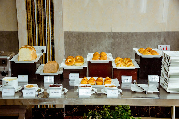 Tiffany Diamond Hotel, Indira Gandhi Street, Dar es salaam