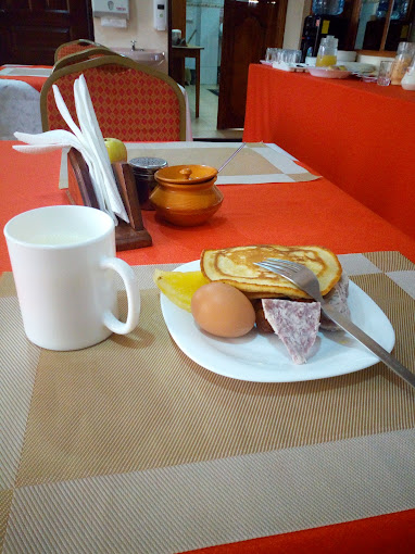 Becca Hotel Meru
