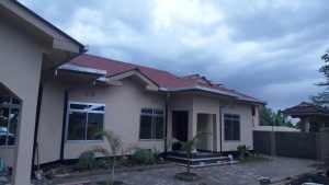 Arusha Giraffe Lodge
