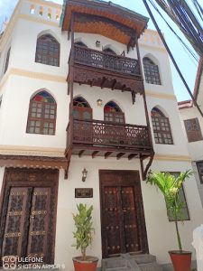 Kisiwa House