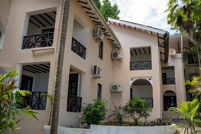 Mbweni Ruins & Gardens (Jungle Paradise)