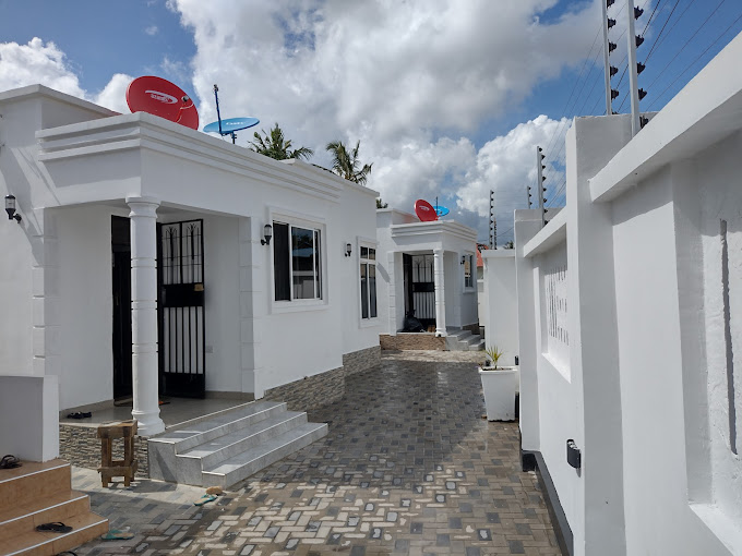 Mkamiti Villa – Airport Hotel