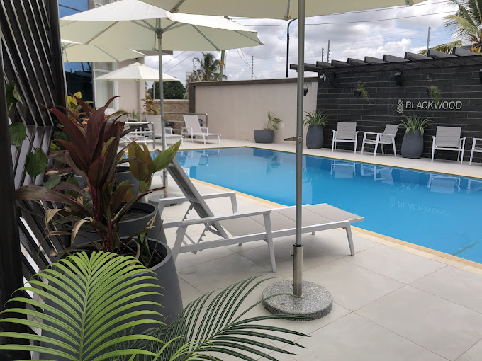 BLACKWOOD HOTEL AND APARTMENT