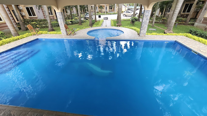Reef Apartments