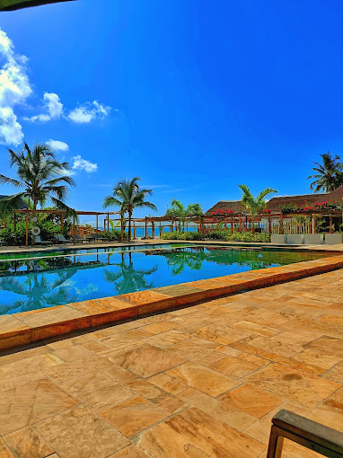 Giraffe Beach Hotel