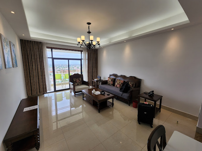 Lark Hotel