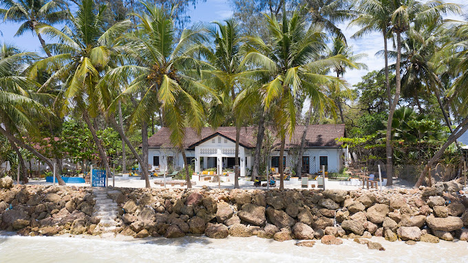 Upepo Beach Garden