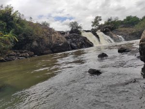 Kapsurur Waterfall