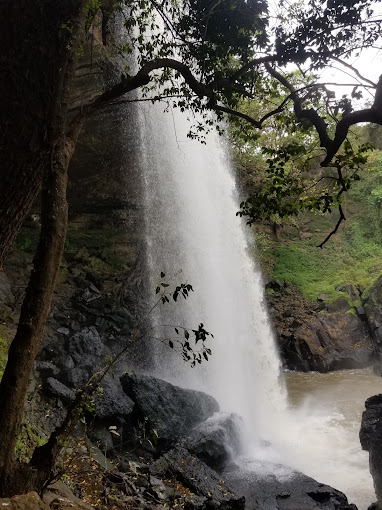 Koromosho Falls