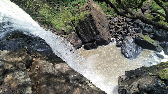 Koromosho Falls