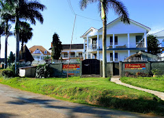 2 Friends Beach Hotel