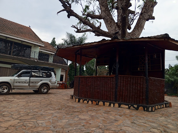 7 Days Hotel on UN Base