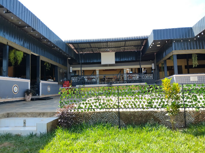 Azuri Inn Resort, Ugunja